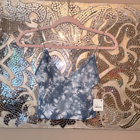 Free People Tops - NWT SIZE S FREE PEOPLE TIEDYE CROP